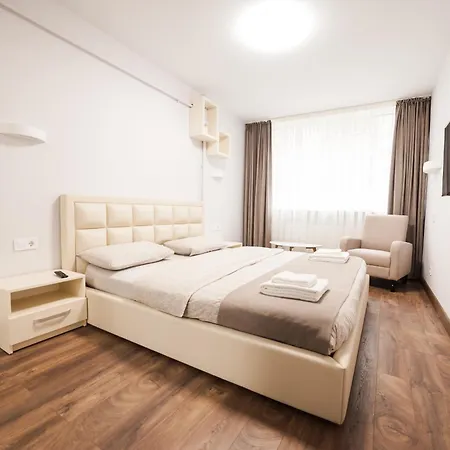 добра оселя Apartment Lviv